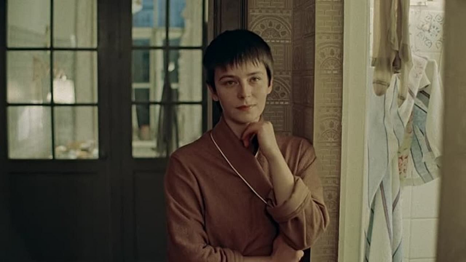 Кадр из фильма Зимняя вишня