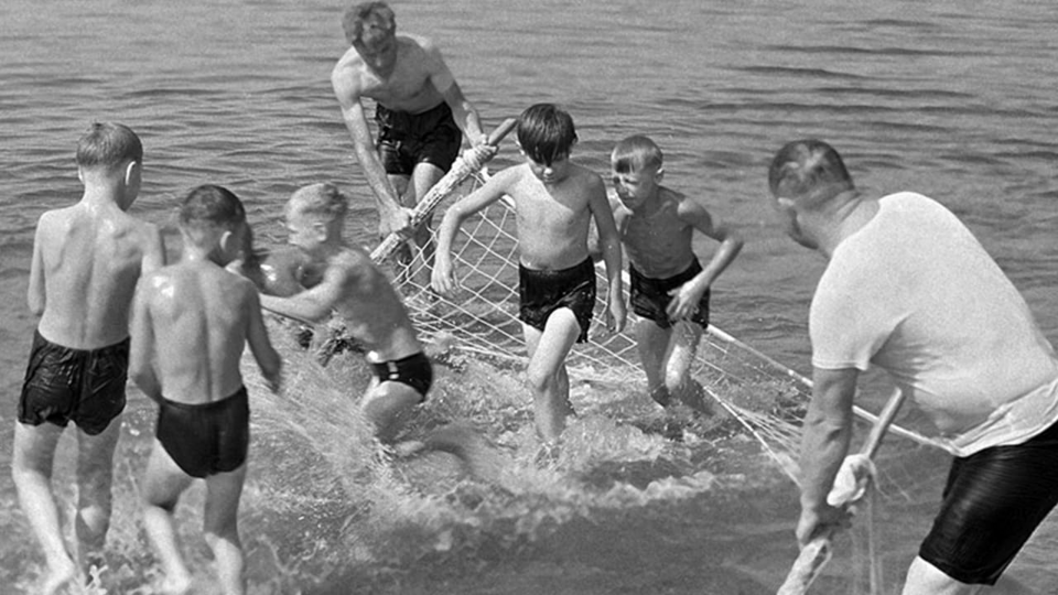 Кадр из фильма Добро пожаловать, или Посторонним вход воспрещен