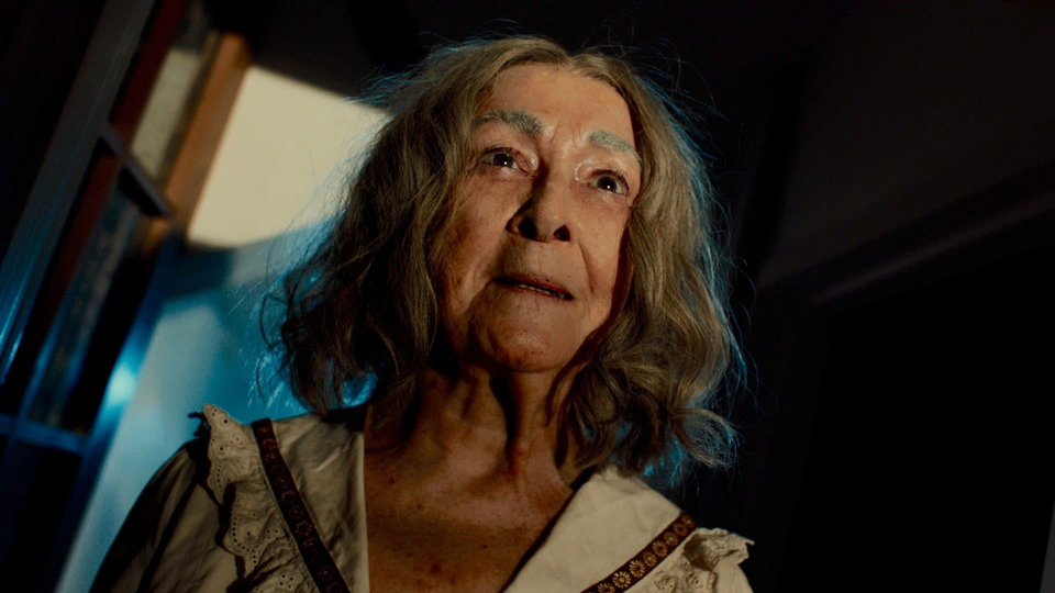 Проклятие дома с призраками