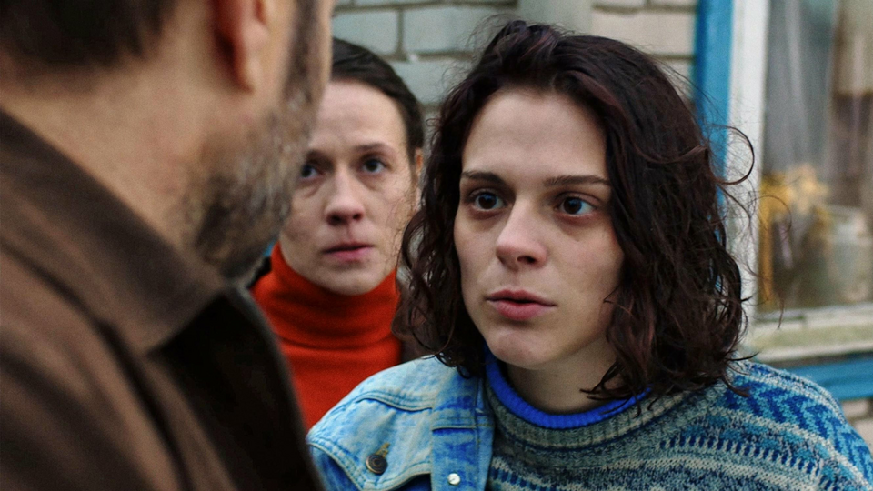 Кадр из фильма Теснота