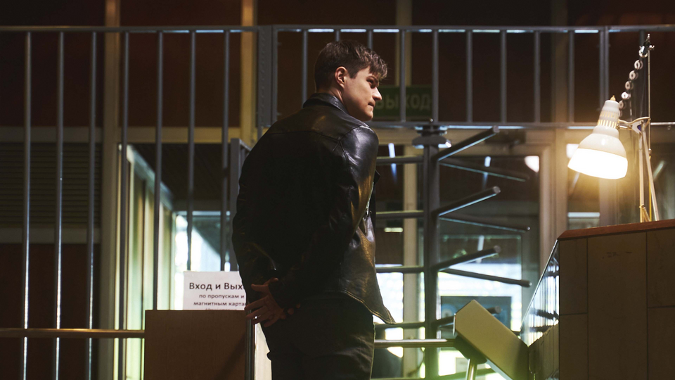 Кадр из фильма Тень. Взять Гордея