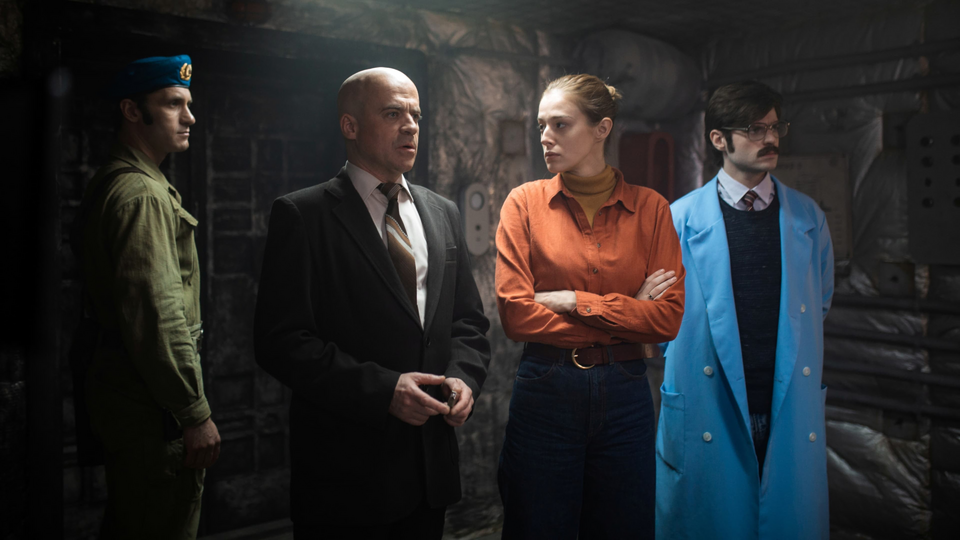 Кадр из фильма Кольская сверхглубокая