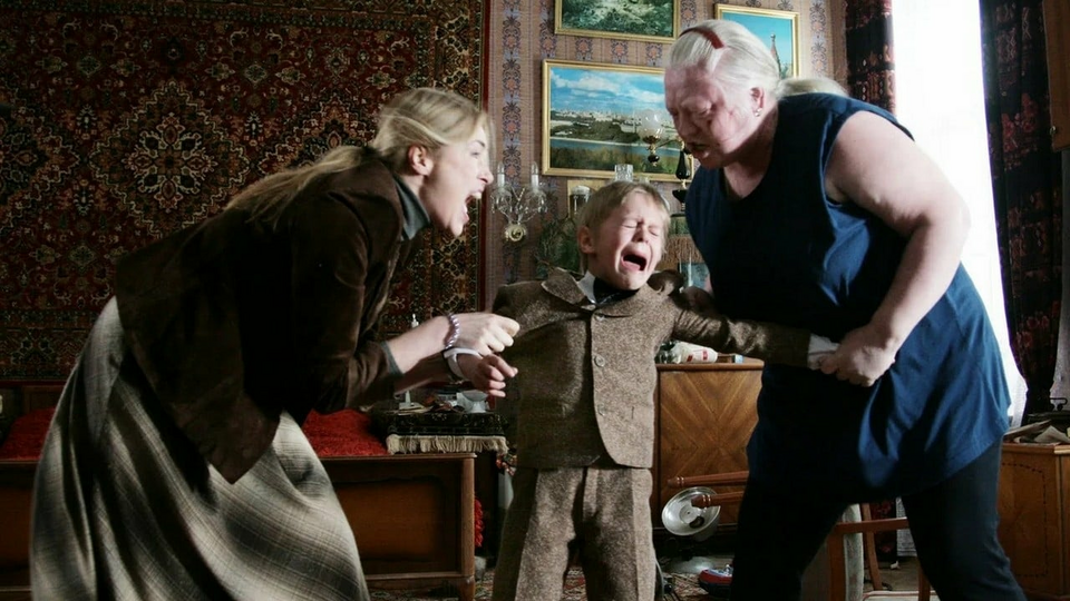 Кадр из фильма Похороните меня за плинтусом