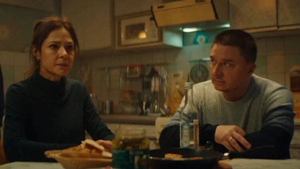 Неличная жизнь